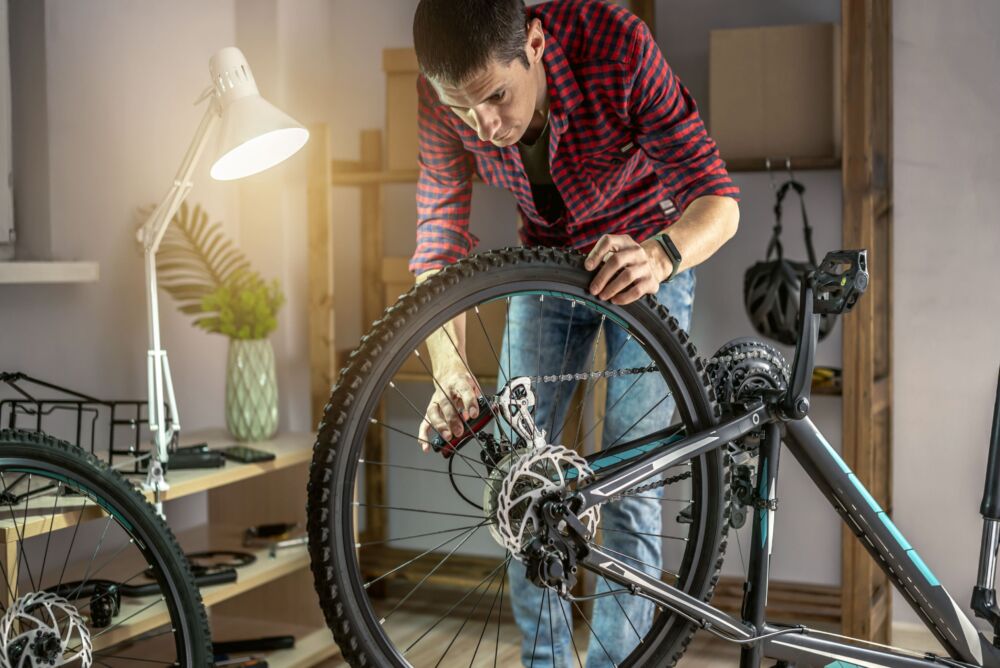 Kaip žinoti, kada vertėtų keisti dviračio padangas?